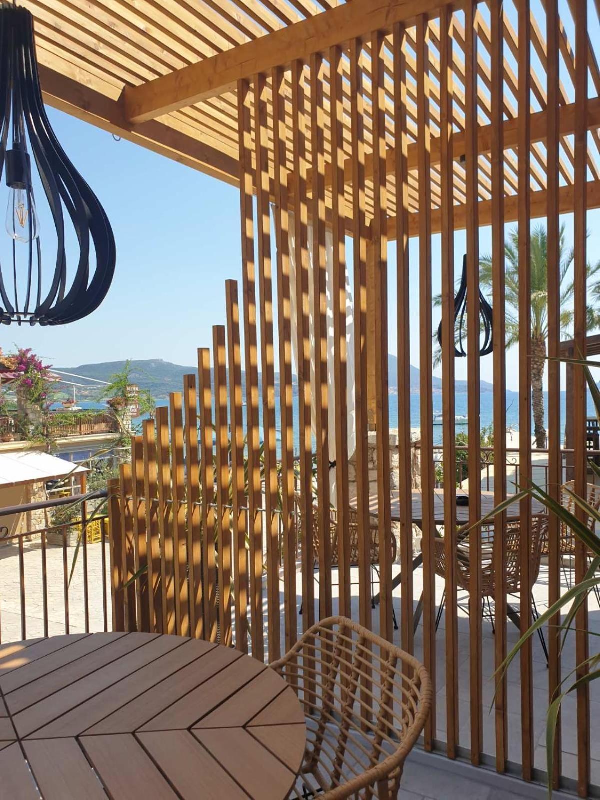 Vista Al Mare Luxury Apartments Gialova Exterior photo